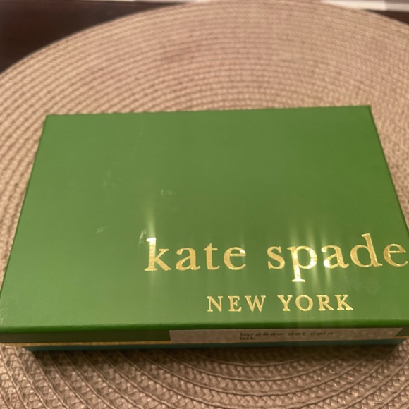 Kate spade key/coin purse. - Picture 2 of 4